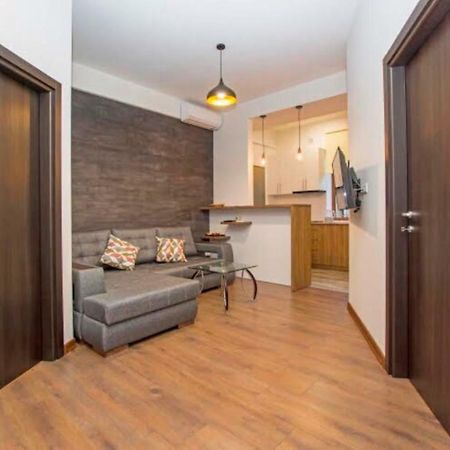 Boutique Apartment Jerevan Buitenkant foto