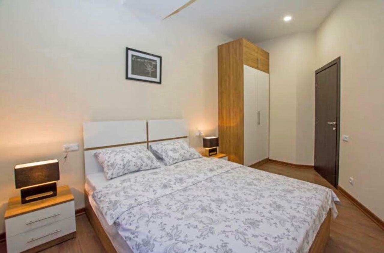 Boutique Apartment Jerevan Buitenkant foto
