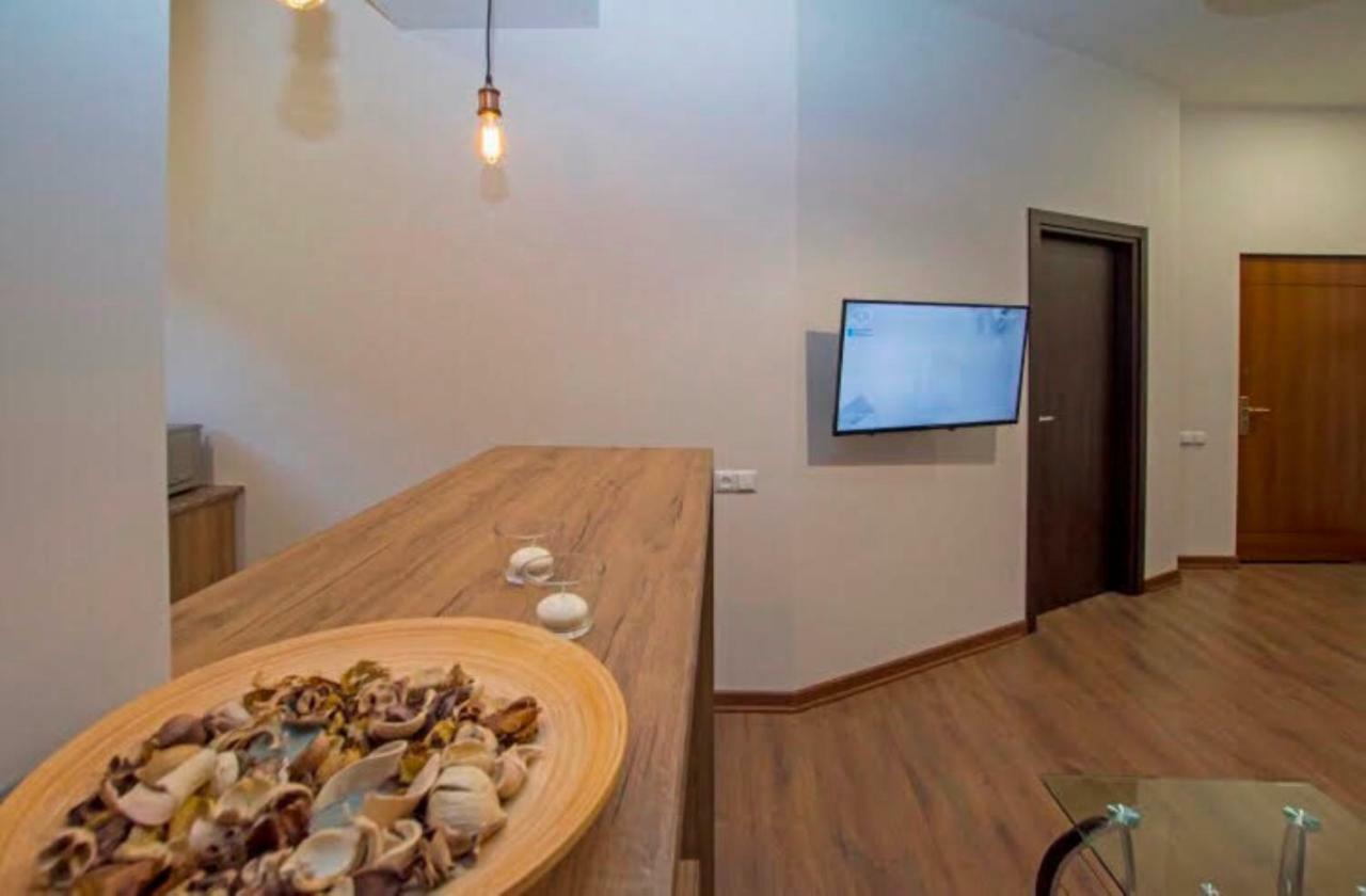 Boutique Apartment Jerevan Buitenkant foto