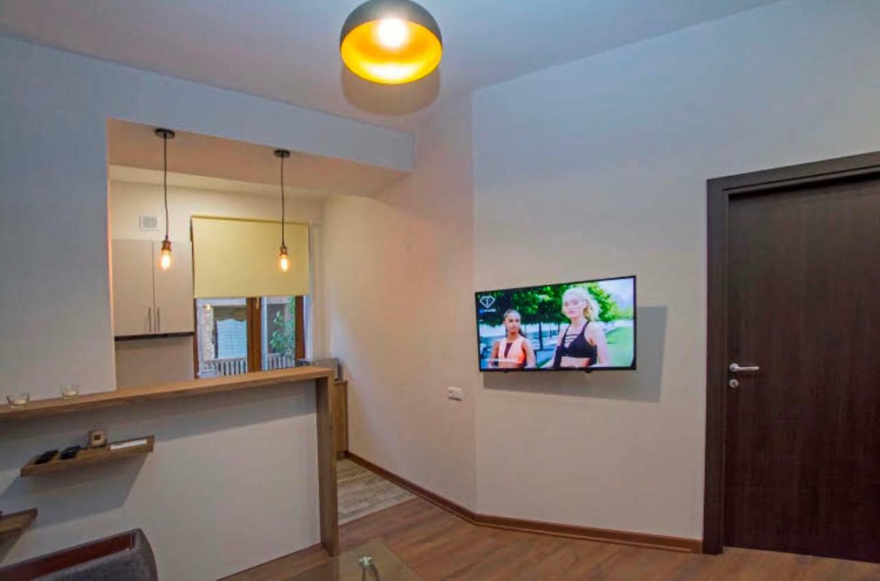 Boutique Apartment Jerevan Buitenkant foto