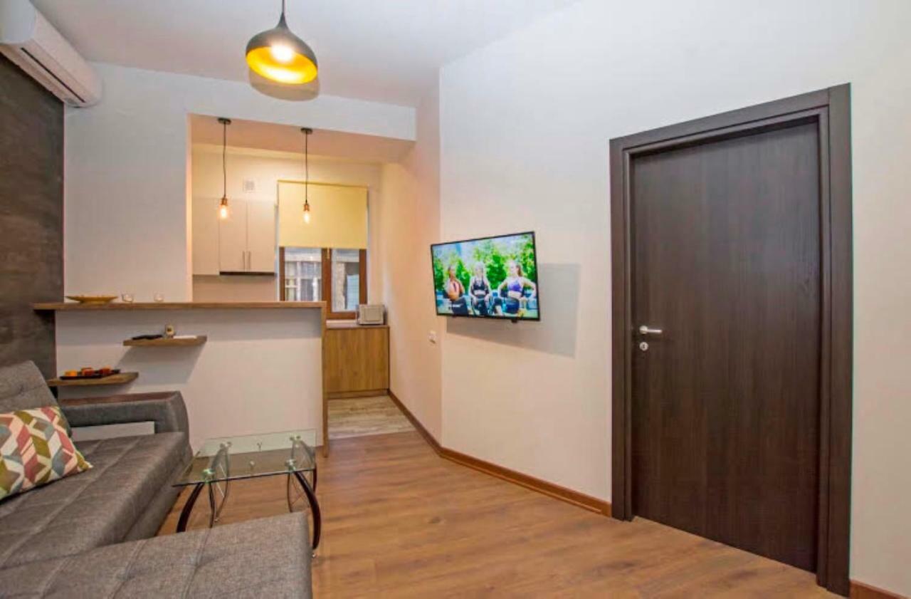 Boutique Apartment Jerevan Buitenkant foto